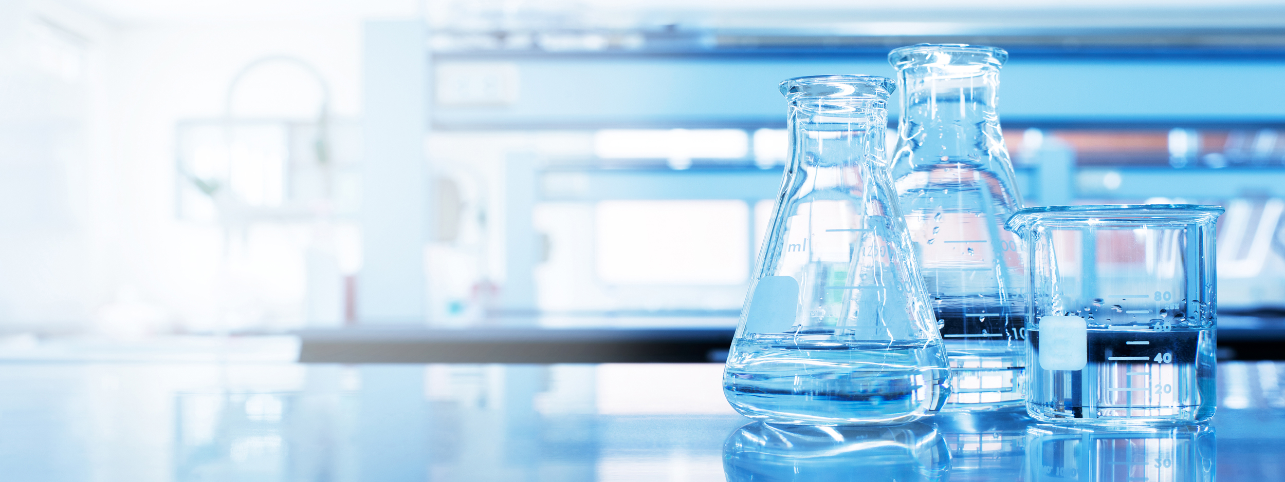 Image of laboratory for Meefog article: Iowa State University Builds the First Gold LEED Certified Chemistry Laboratory