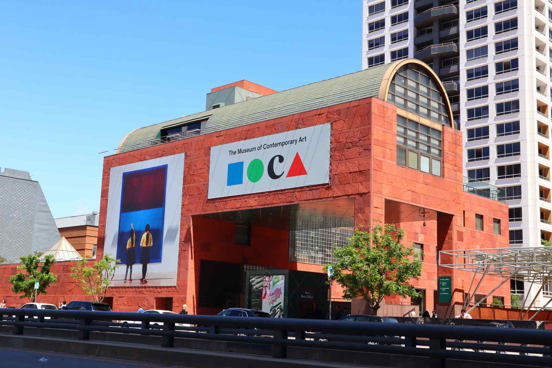 Exterior of MOCA Museum of Contemporary Art in los angeles for meefog humidification for art museums